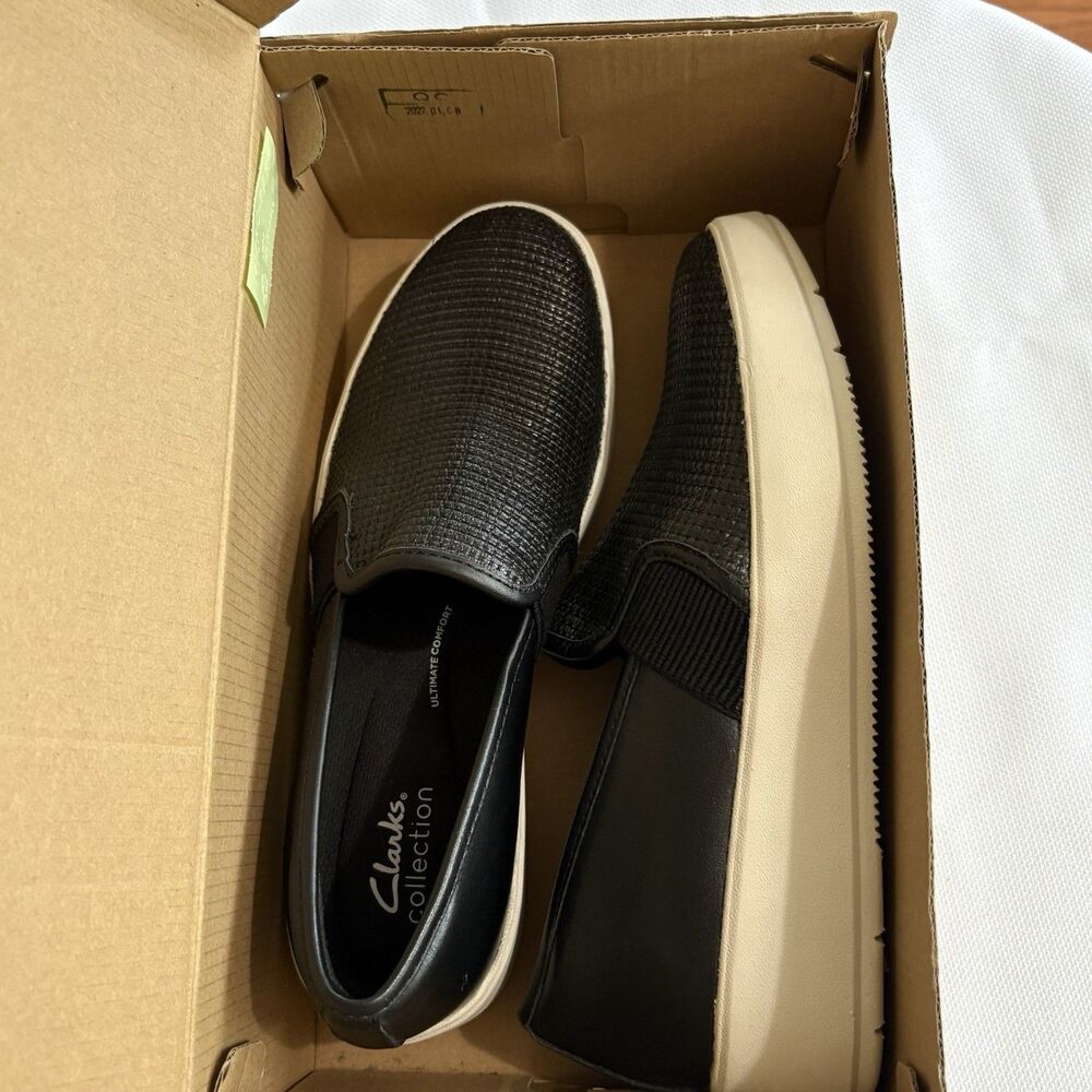 Clarks Women's Slip On Sneaker Layton Petal‎ Size 8.5 Medium Black Combi - Picture 16 of 16